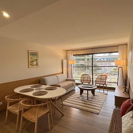 Апартаменты Elegance & Serenite Au Prince-de-galles Le Touquet